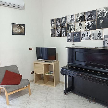 Apartamento Le Note Di Napoli Exterior foto
